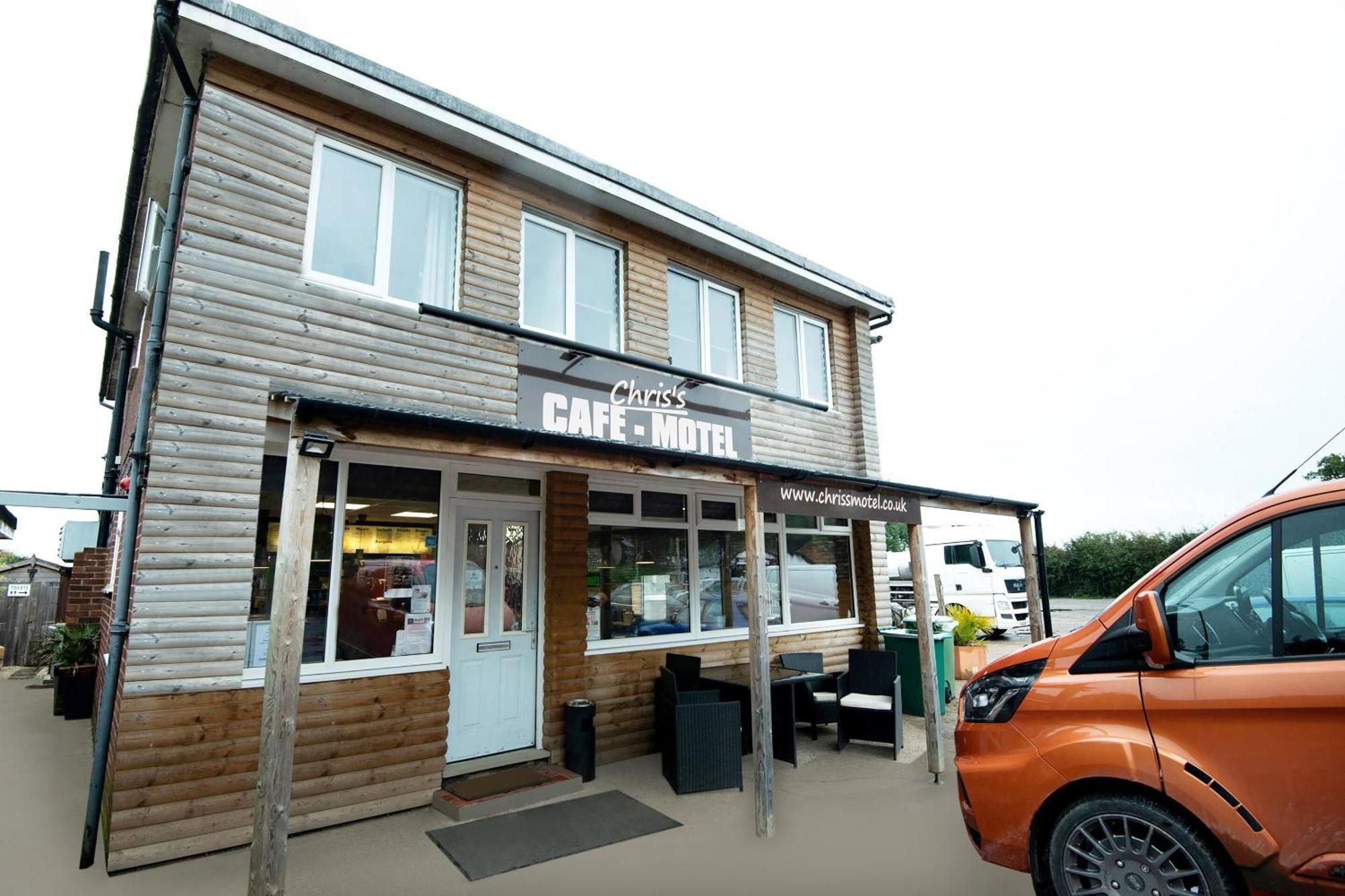Chris'S Motel Stokenchurch Exterior foto